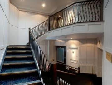 Cults Hotel 4*